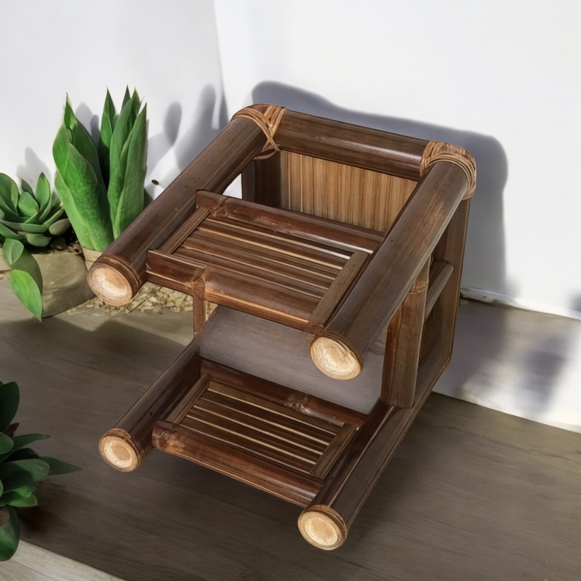 Stylish and Durable Bamboo Baby Chair for Relaxiing with Chair Bar